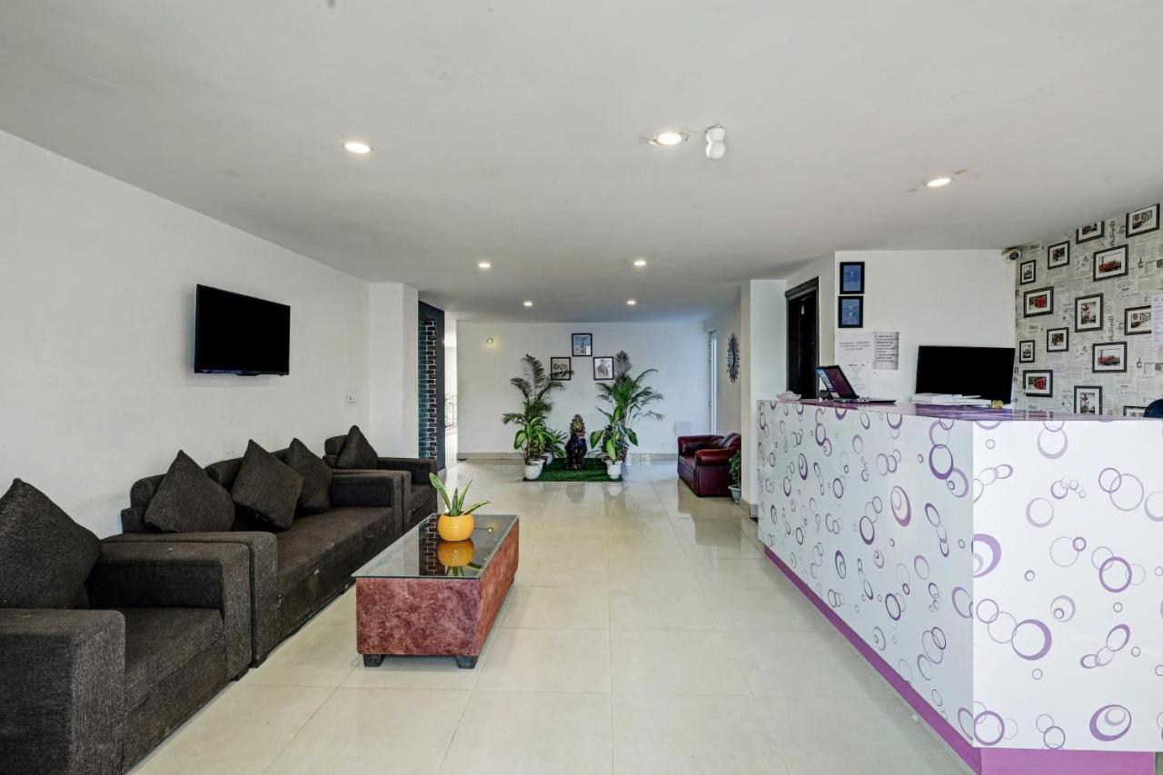 Super Townhouse Tipsyy Near Bestech Central Square Mall Ґурґаон Екстер'єр фото