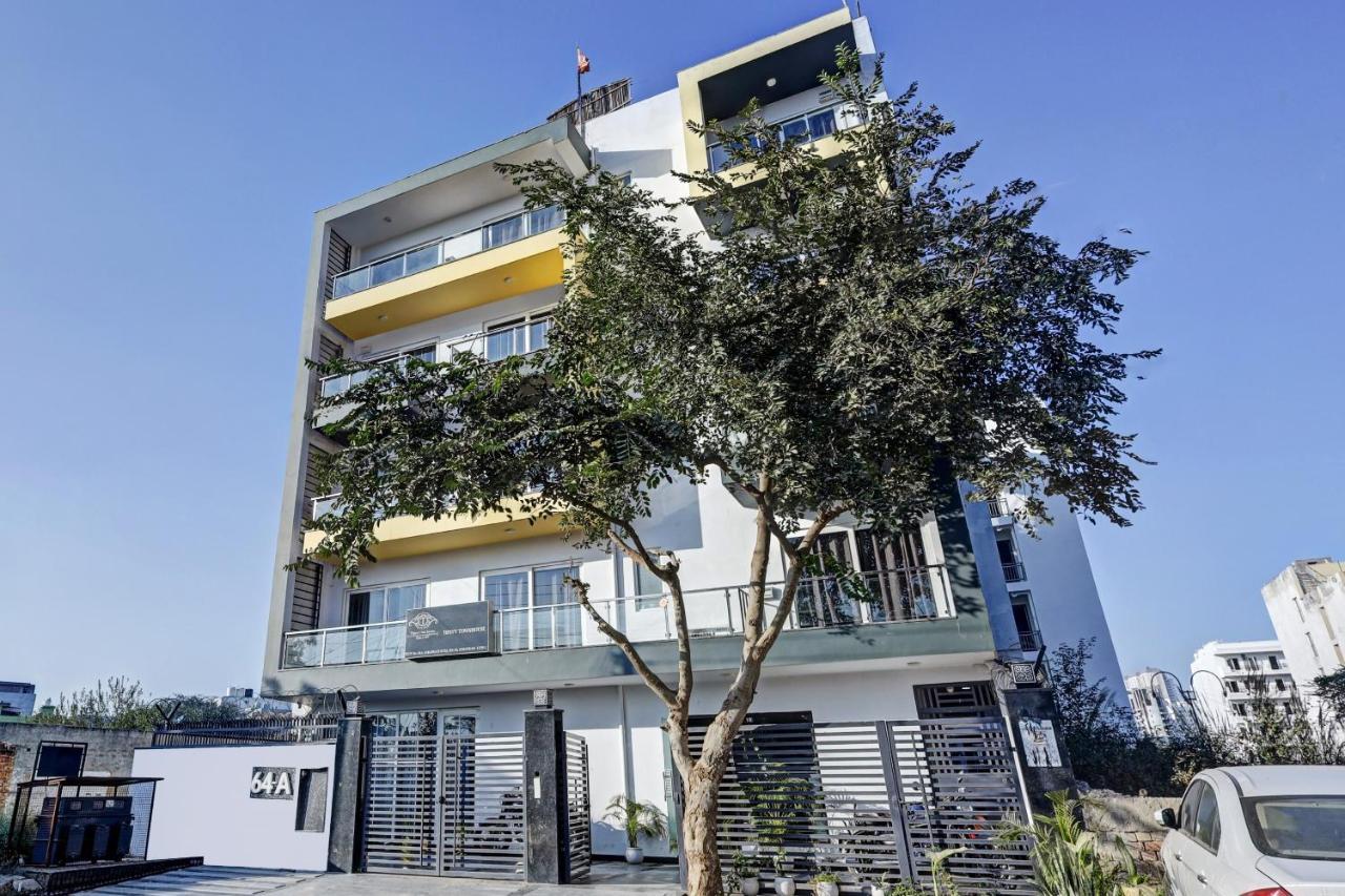 Super Townhouse Tipsyy Near Bestech Central Square Mall Ґурґаон Екстер'єр фото