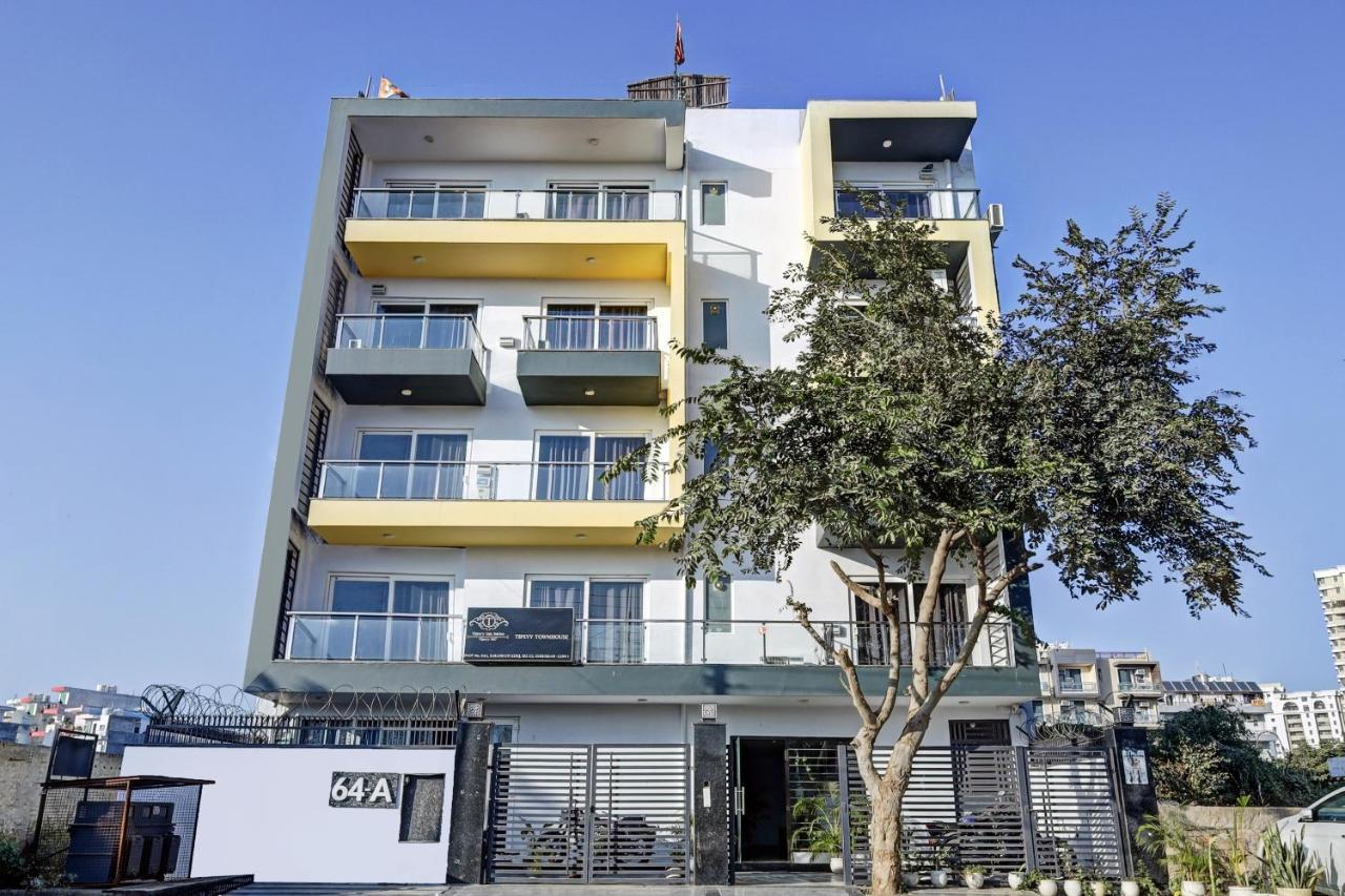 Super Townhouse Tipsyy Near Bestech Central Square Mall Ґурґаон Екстер'єр фото