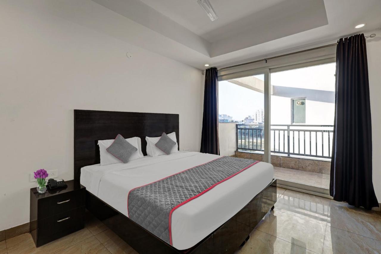 Super Townhouse Tipsyy Near Bestech Central Square Mall Ґурґаон Екстер'єр фото