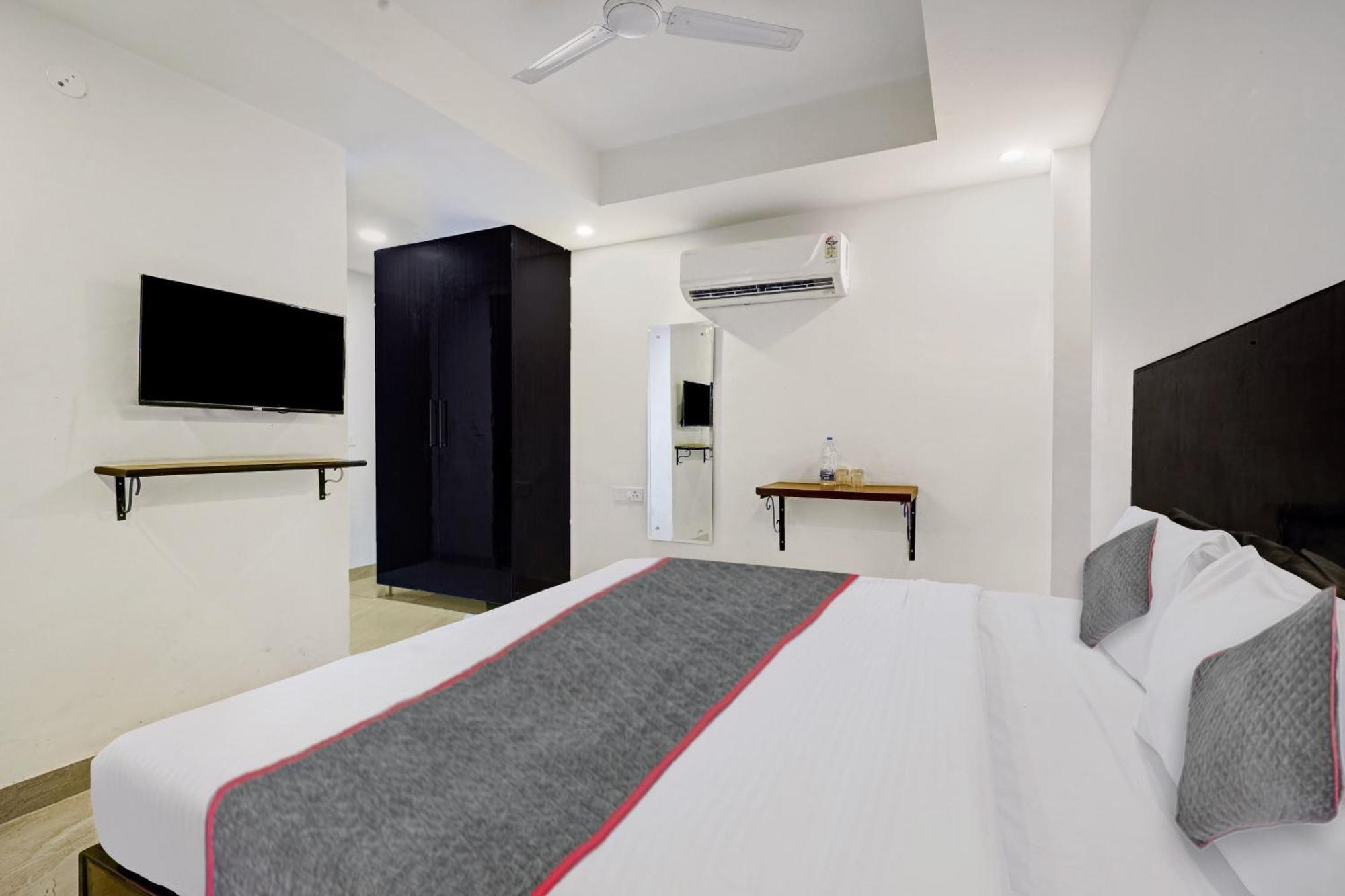 Super Townhouse Tipsyy Near Bestech Central Square Mall Ґурґаон Екстер'єр фото