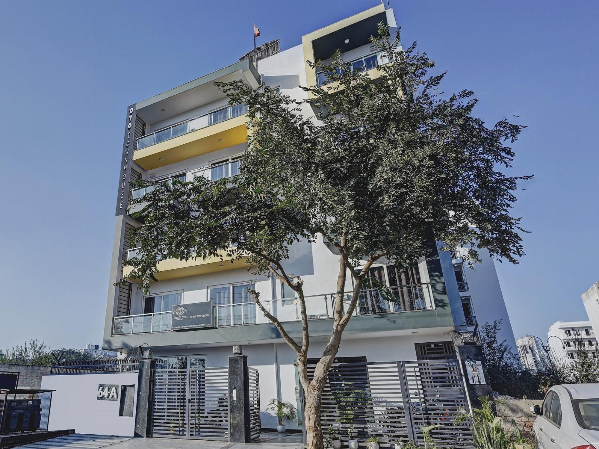 Super Townhouse Tipsyy Near Bestech Central Square Mall Ґурґаон Екстер'єр фото