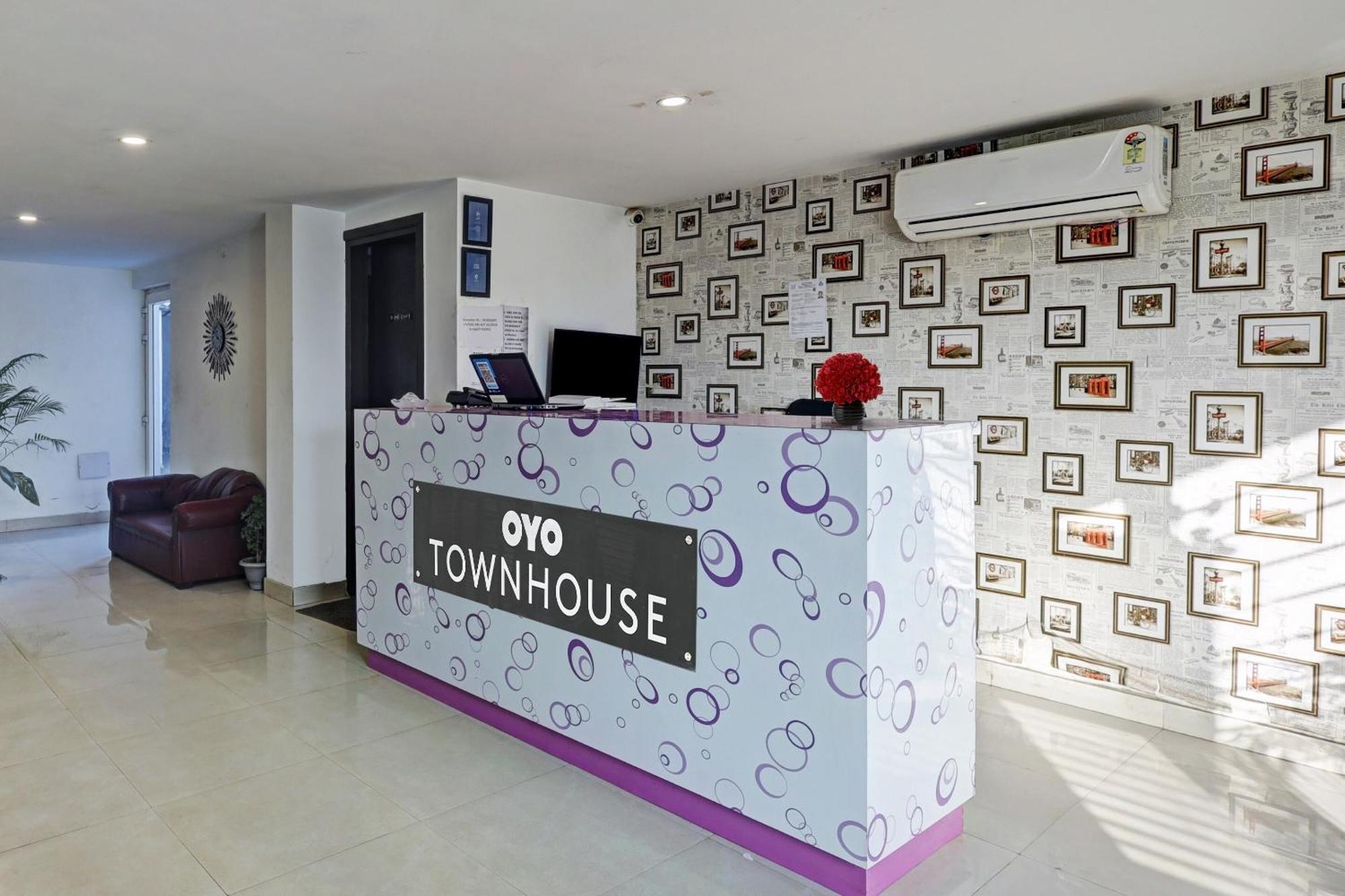 Super Townhouse Tipsyy Near Bestech Central Square Mall Ґурґаон Екстер'єр фото